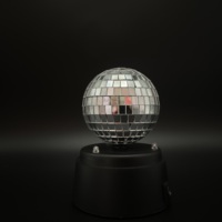 Décoration de lumière de scène de club de discothèque de 3 pouces personnalisée 9x9x11.5cm boule de miroir en verre rotative rougeoyante