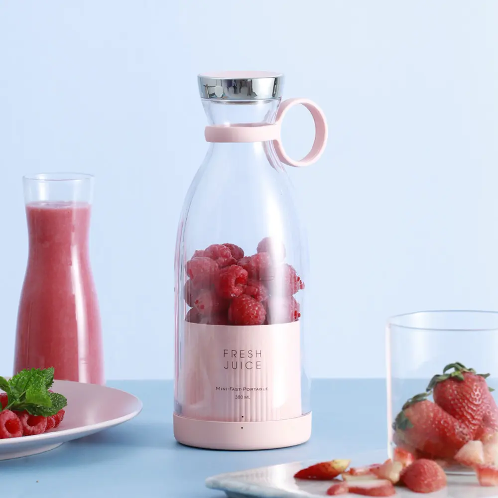 Nieuw Ontwerp Persoonlijke Branded Draadloze Oplaadbare Verse Vruchten Mixer Smoothie Fles Mini Snelle Juicer Draagbare Blender