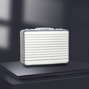 Caja de Herramientas de Aluminio y Magnesio, Portátil, Resistente a Impactos, con Tapa Abatible, Fabricada en China - Product Image 1