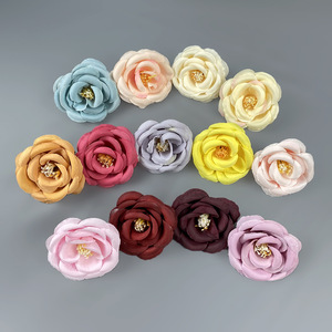 Cabezas de flores de camelia artificiales de 6 cm, flores de tela de seda para decoraciones de bodas, decoración del hogar y accesorios de bricolaje. - Product Image 1