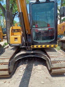 Excavadora Hidráulica Usada SANY SY75C (SY135C/SY215C) de 7 Toneladas, Alta Eficiencia, Certificación CE, Bomba Hidráulica y Caja de Cambios en Buen Estado - Product Image 6