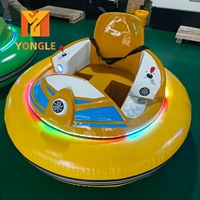 Voitures tamponneuses gonflables personnalisées à monnayeur avec système électrique et commande par joystick pour centres de divertissement familial