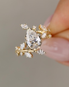 Bague unique en or avec diamant de laboratoire taille marquise brillant, sertie à griffes, certifiée IGI – Tendance, élégante, scintillante, cadeau idéal - Product Image 3