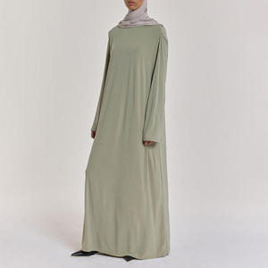 <span class=keywords><strong>Abito</strong></span> Abaya Premium in Jersey con Logo Ricamato, Vestito <span class=keywords><strong>Lungo</strong></span> da Donna Musulmana con Collo Tondo - Product Image 1