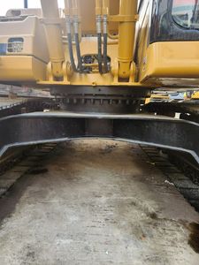 Excavadora de Orugas Usada Cat 320/320BL/325BL/330BL, 90% Nueva, Alta Eficiencia, Rodamiento, Caja de Cambios, Modelo 2017, Carga Nominal de 9 Toneladas - Product Image 3