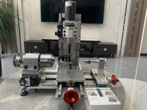 เครื่องกลึงขนาดเล็กอเนกประสงค์สำหรับงานกลึง งานกัด และงานเจาะ แบบประกอบเอง สำหรับใช้ในบ้าน - Product Image 4