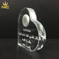 Horloge en cristal personnalisée avec gravure laser 3D en forme de cœur, souvenirs de mariage pour invités, taille personnalisée, impression UV