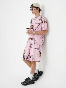 Camiseta de hombre con logo personalizado, peso medio, estampado completo, algodón y poliéster, cuello redondo, estampado gráfico de camuflaje Real Tree, corte holgado. - Product Image 4