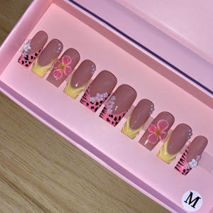 Fournitures pour ongles en gel UV sans héma OEM 6 couleurs perle aqueuse vernis gel oeil de chat semi-<span class=keywords><strong>permanent</strong></span> papillon Stiletto pour utilisation en salon - Product Image 1