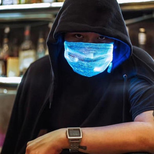 BOLISI Nouveauté <span class=keywords><strong>Masque</strong></span> de fête LED rechargeable à 7 couleurs changeantes, thème fêtes, disco, danse, KTV, bar, pour adultes - Product Image 1