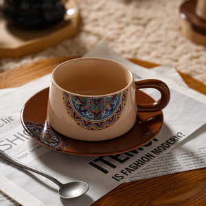 Mug à café en céramique moderne de luxe léger avec plateau, ensemble de fête, capacité de 220 ml, passe au lave-vaisselle et au micro-ondes - Product Image 2