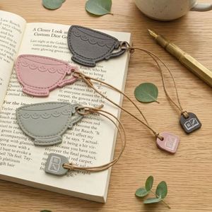 Marcapáginas de Cuero PU con Diseño de Tetera Estilo Chino, con Borlas, Portátil, Diseño Bonito, Regalo Promocional para Amantes de los Libros - Product Image 1