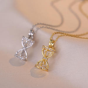 AA016259 Venta caliente moda versátil mujer collar con Micro incrustaciones de circón reloj de arena collar - Product Image 1