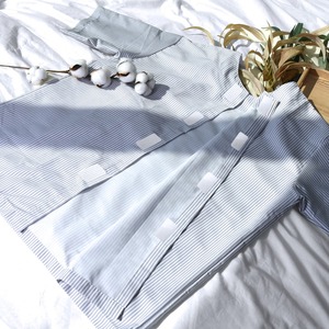 Bata de Paciente Conveniente para Hombre, Talla Grande - Product Image 2