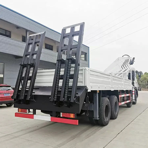 Camion grue mobile HOWO 8x4 avec flèche télescopique de 10 tonnes, hauteur de levage de 18 m et haute efficacité - Product Image 5