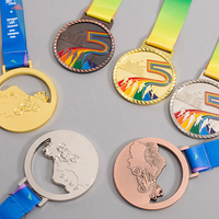 Médaille 3D Saint Benoît Personnalisée en Alliage de Zinc Durable Gravée pour Remises de Diplômes, Course, Lutte, Boxe, Gymnastique, Football, Judo Allemand, Cyclisme