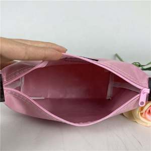 Trousse de maquillage personnalisée avec cosmétique OEM Ensemble professionnel de trois sacs Pochette cosmétique OEM Ensemble de voyage de qualité supérieure Sac cosmétique OEM - Product Image 4