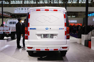 SK Ruichi EC35II Nueva Camioneta Mini de 2/5 Plazas, Tracción 4x2, Furgoneta Comercial Eléctrica, Autonomía de 282 km, Batería de 38.4 kWh, Asientos de Una Sola Fila - Product Image 2