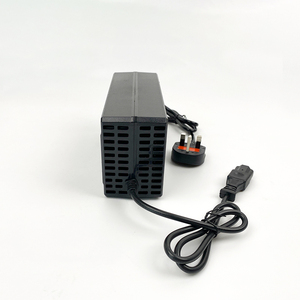 Venta <span class=keywords><strong>de</strong></span> fábrica Motocicleta eléctrica 72V 20Ah Fuente <span class=keywords><strong>de</strong></span> alimentación estándar británica <span class=keywords><strong>Regulador</strong></span> <span class=keywords><strong>de</strong></span> voltaje Cargador Sistema eléctrico <span class=keywords><strong>de</strong></span> plomo y ácido - Product Image 5