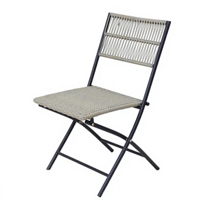 Chaise de bistrot pliable de style rotin au design moderne - Meubles de jardin résistants aux intempéries - Product Image 3