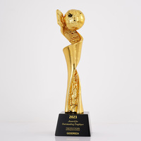 Trophée de cristal personnalisé Globe de cristal gravé créatif Trophée en résine pour souvenir d'anniversaire d'entreprise