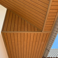 Panneaux muraux décoratifs en bois composite gaufré à rainures en V, résistants au soleil et imperméables, pour extérieur, suspension de plafond de villa
