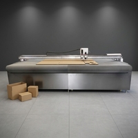 Cortadora CNC Digital de Muestras con Mesa de Alimentación Automática y Cámara CCD para Cajas de Colores y Adhesivos