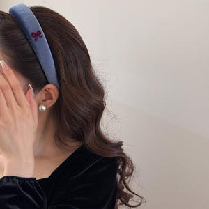 Serre-tête en velours avec nœud, large et doux, en éponge, pour femme, accessoire de cheveux élégant pour fête avec nœud coloré - Product Image 2