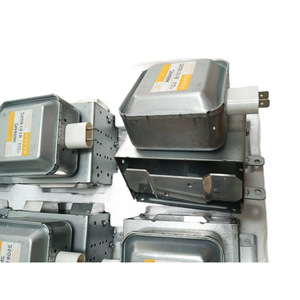 Magnetron 1050W 2450MHz 2M469K Pièce de four à micro-ondes M24FB-610 Échappement de refroidissement - Product Image 3