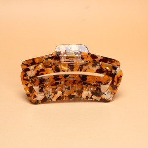 <b>Hot</b> Selling Large Rectangle PVC Hair Claw Clips Leopard Print Square Hair Catch Fashion Versatile Hair Accessories For Women - Product Image 5