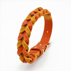 Colliers pour animaux de compagnie en cuir durable faits à la main de luxe, collier tactique pour chien d'extérieur pour les grands chiens - Product Image 1