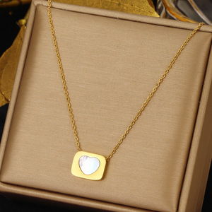 CAIOOCHE เครื่องประดับแฟชั่<span class=keywords><strong>น</strong></span>สแตนเลสสตีล <span class=keywords><strong>ป</strong></span>้องกันการหมอง ขายส่งเครื่องประดับผู้หญิง สร้อยคอจี้รู<span class=keywords><strong>ป</strong></span>หัวใจเรียบง่าย ชุบทอง ของขวัญ - Product Image 4