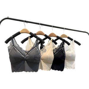 Reggiseno a fascia da donna taglie forti con imbottitura rimovibile, scollo a cuore, spalline sottili e pizzo, modello corto - Product Image 5