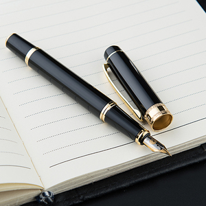 GemFully top notch vendite piccolo MOQ nero in metallo pesante di lusso <span class=keywords><strong>stilografica</strong></span> <span class=keywords><strong>penna</strong></span> regalo premium <span class=keywords><strong>con</strong></span> <span class=keywords><strong>nome</strong></span> - Product Image 1