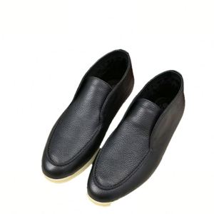 Chaussures en cuir décontractées pour hommes, style italien, à enfiler, pour la marche en toute simplicité. - Product Image 3