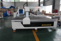 Machine de découpe CNC 4x8 avec commande NC Studio/DSP, broche 4,5 kW, table à vide pour bois/métal/PCB (1300x2500mm)