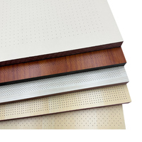 Paneles Acústicos de Madera con Diseño Moderno MJ MASTER, Perforados, Absorbentes de Sonido, Reducción de Ruido para Cine en Casa, Oficina, Gimnasio, Hotel y Salón