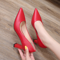 Escarpins professionnels pour femmes à bout pointu et talon épais, résistants à l'usure, chaussures d'hôtesse de l'air multicolores pour le bureau, les mariages et le quotidien