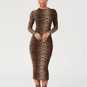 <span class=keywords><strong>Automne</strong></span> hiver femmes mode imprimé léopard à manches longues Sexy <span class=keywords><strong>robe</strong></span> mince taille haute robes en forme de H pour femme - Product Image 2