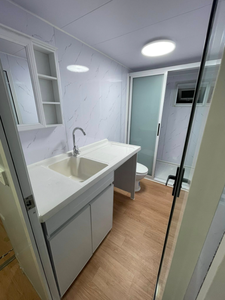 Maison conteneur préfabriquée de luxe durable et extensible avec <span class=keywords><strong>terrasse</strong></span>, 2/3/4 chambres, design moderne, panneaux sandwich EPS, <span class=keywords><strong>solaire</strong></span>, pour centre commercial et école - Product Image 6