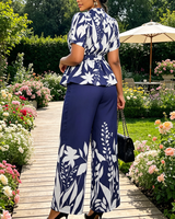 Ensemble deux pièces pour femmes, bleu marine, imprimé floral blanc, haut à volants à manches courtes et pantalon large, tenue élégante décontractée