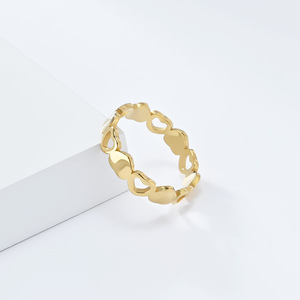 แหวนรูปหัวใจเหล็กกล้าเคลือบทอง แฟชั่นเครื่องประดับสำหรับทุกเพศ ของขวัญ - Product Image 3