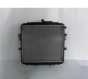 Ensemble de radiateur OEM d'origine pour Hyundai H100 TRUCK 04- <span class=keywords><strong>MT</strong></span> OE 253104F400 DPI 66996 Radiateur échangeur de chaleur en aluminium à refroidissement par eau - Product Image 4
