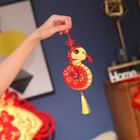 Nafu année serpent festif Style chinois nouvel an papier découpé pendentif en peluche événement cadeau porte-clés en peluche en gros