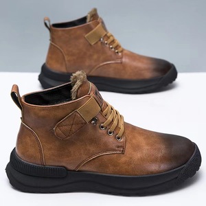 Botas de nieve de invierno para hombre, calzado de algodón para hombre, zapatos casuales de cuero y algodón con forro de terciopelo y cuero engrosado. - Product Image 2