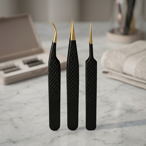 ASAP BEAUTY PAKISTAN – Pinces à cils en acier inoxydable doré avec logo personnalisé, étui de beauté écologique, pointe inclinée - Product Image 5