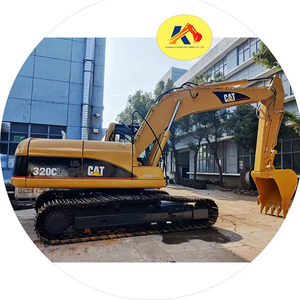 Excavatrice d'occasion Caterpillar 320CL 320c prête à être expédiée, robuste et puissante, idéale pour la régulation des rivières et la construction de fondations. - Product Image 1