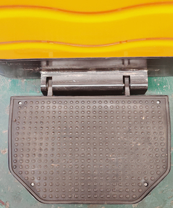 1.5-2 टन राइडर प्रकार इलेक्ट्रिक स्टेकर, मल्टी-लेवल वेयरहाउस रैकिंग के लिए 4.5-6 मीटर प्लेटफॉर्म के साथ उच्च लिफ्ट स्टैकिंग उपकरण - Product Image 4