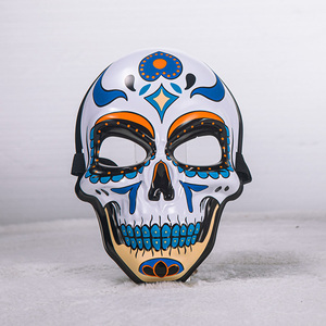 Máscara de Resina con Calavera Pintada de Caballero Oscuro, Accesorios para Fiestas de Disfraces, Día de Muertos Mexicano - Product Image 2