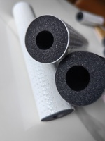 Isolation des tuyaux de climatisation en mousse NBR pour tuyaux en cuivre, tube d'isolation en mousse NBR/PVC avec film polymère pour résistance aux UV